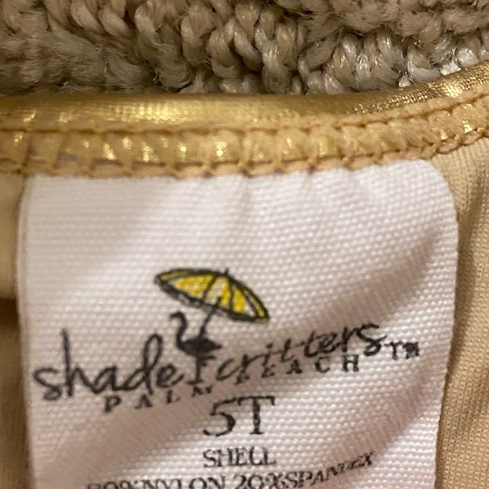 Shade critters swim